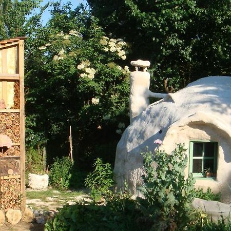 Kerterre Des Gallerands Bessais-le-Fromental Екстериор снимка